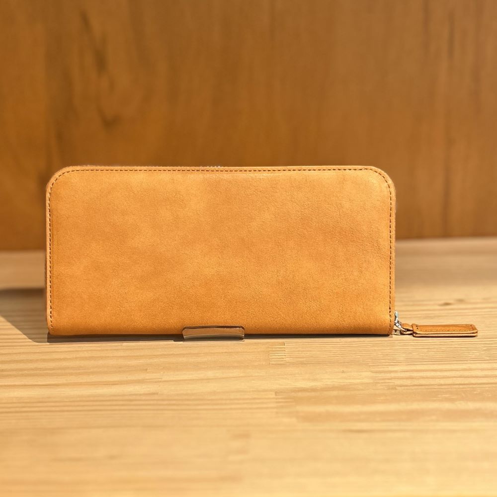 W-38 round wallet