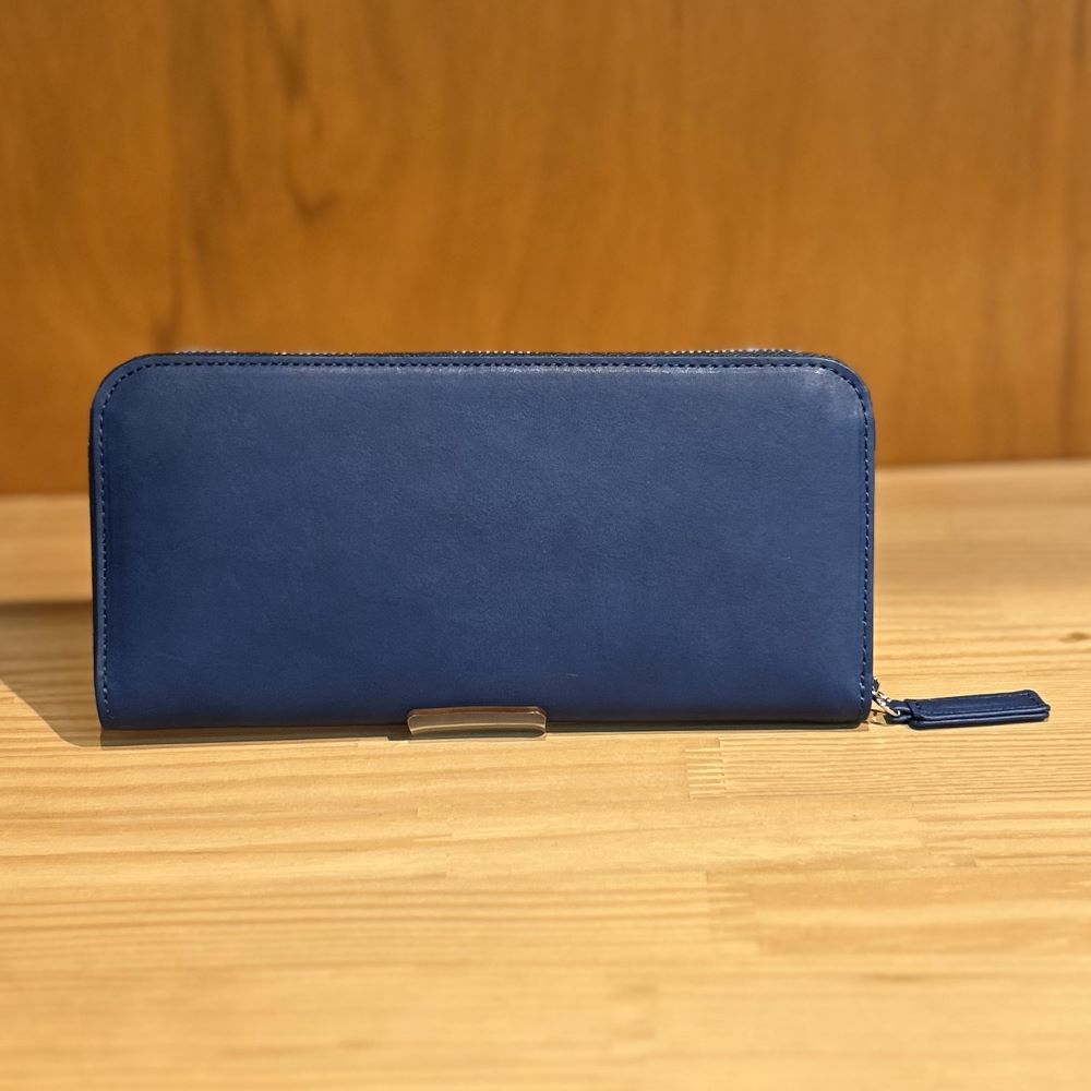 W-38 round wallet