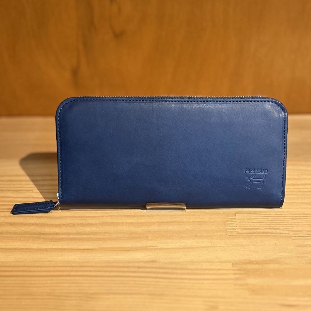 W-38 round wallet